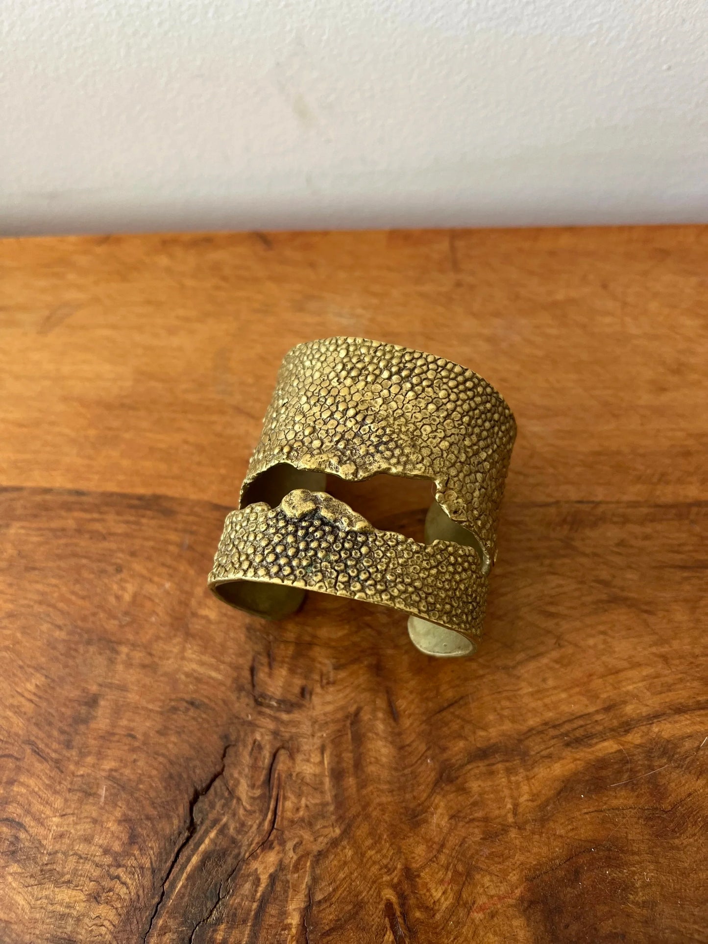 Alkemie Jewelry Large Stingray Cuff With Tear