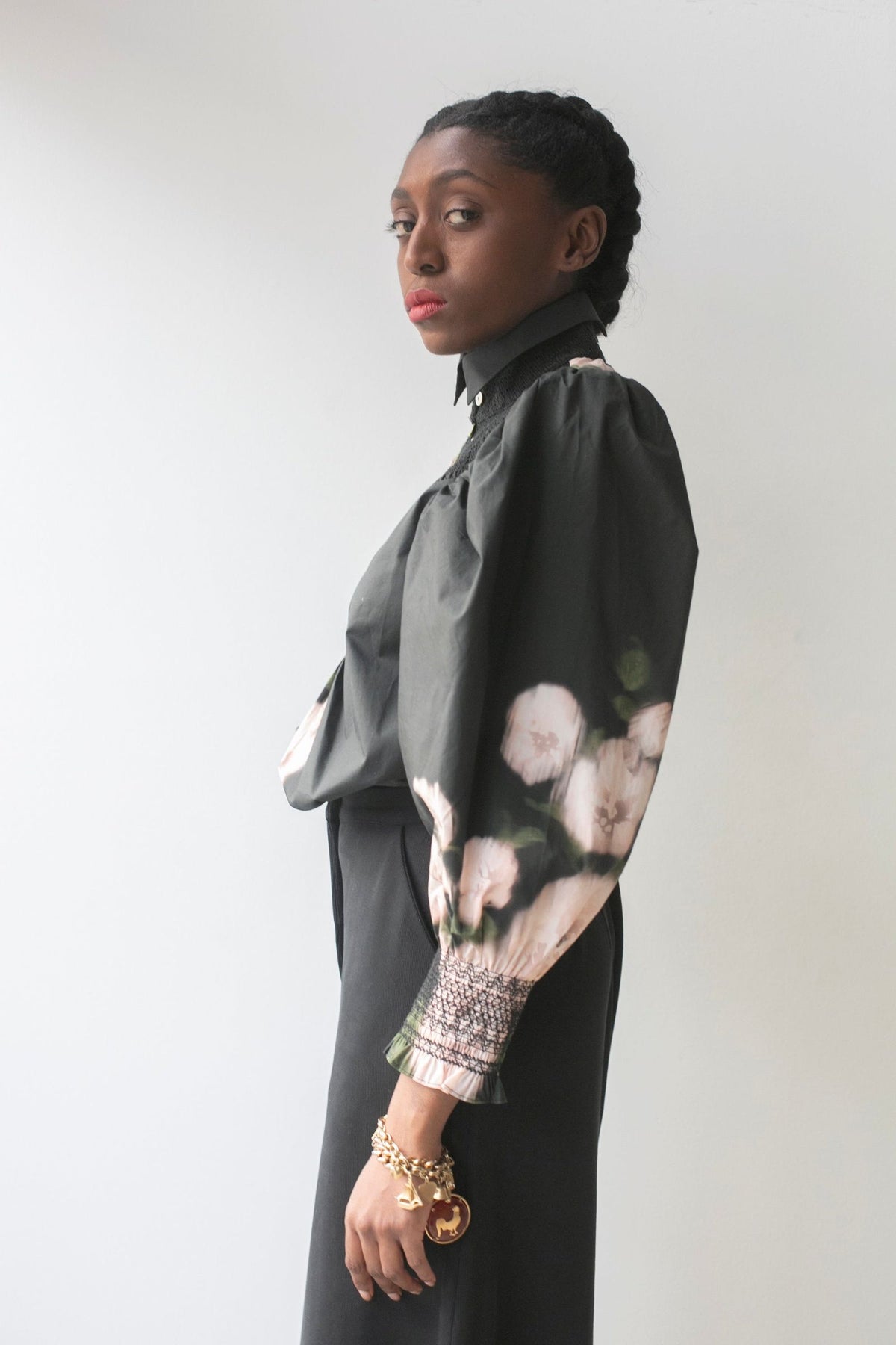 Hope for Flowers Smocked Shirt Dark Flowers