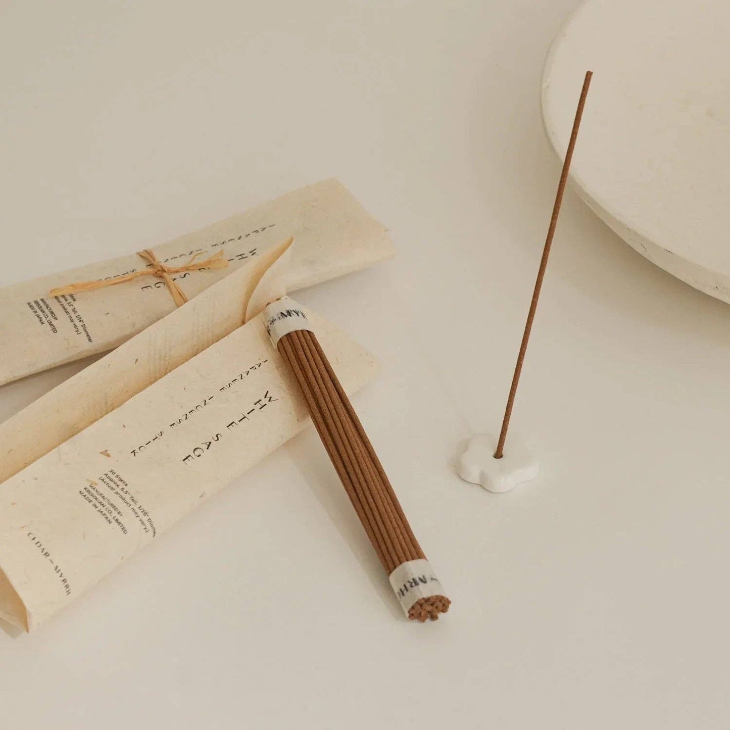 White Sage Japanese Incense Stick Set – 30 Sticks with Ceramic Holder