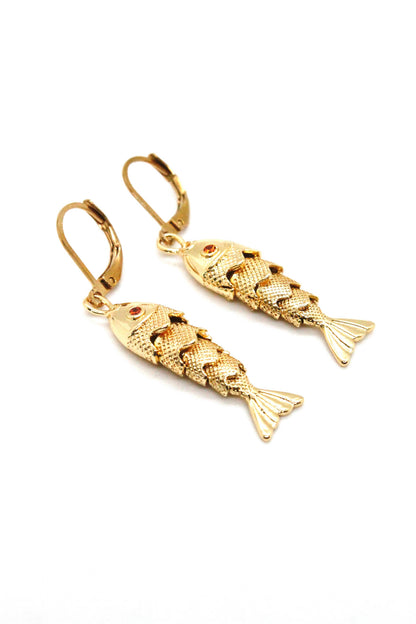 LIZOU Medium Articulated Gold Fish Earrings