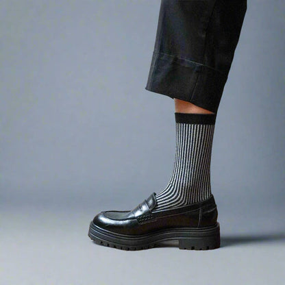 KLUE Glitter Lurex socks in eco-friendly Lyocell | Stripes Black