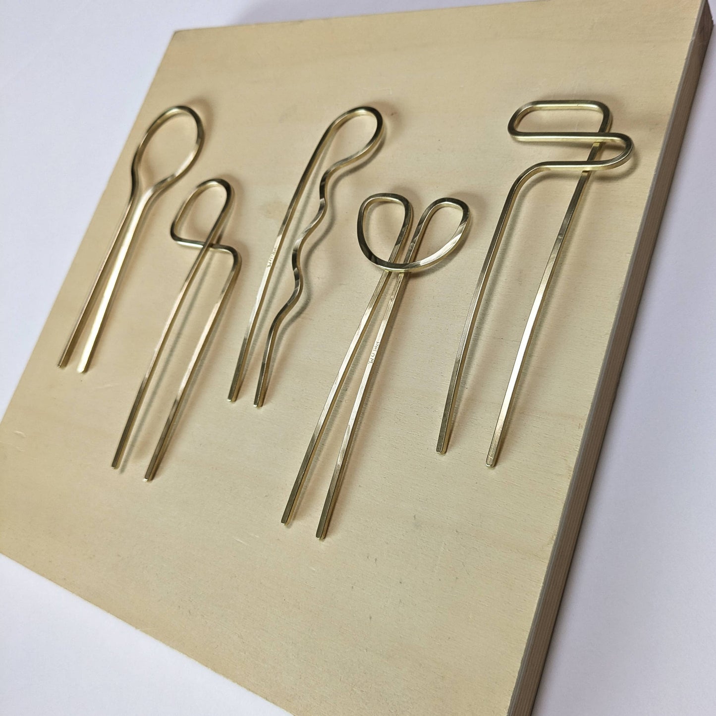 Pelo Hair Assorted Brass Hair Fork