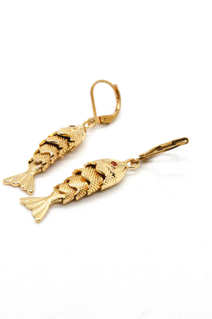 LIZOU Medium Articulated Gold Fish Earrings