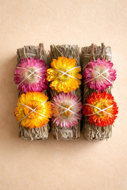 White Sage Bundle with Strawflowers