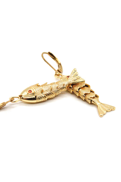 LIZOU Medium Articulated Gold Fish Earrings