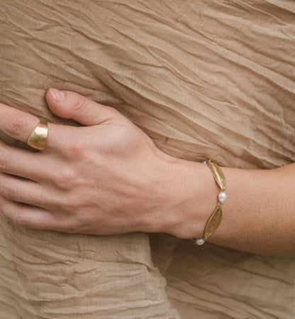 Avilla Jewelry Flora Bracelet