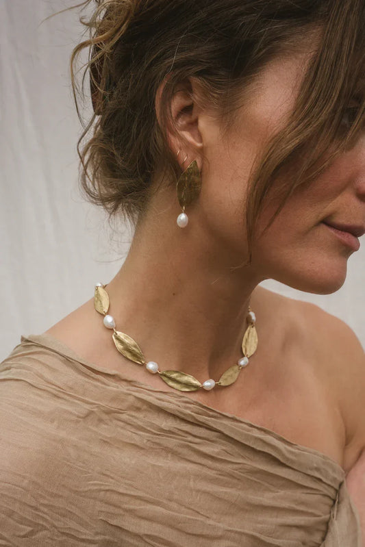 Avilla Jewelry Flora Collar