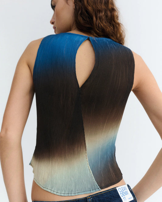 Thinking Mu Dora Pleated Top | Brown & Blue