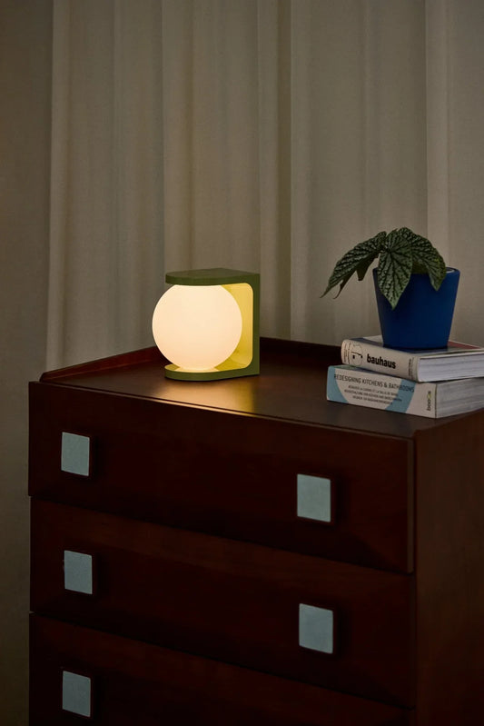 Fine Lumens Dimmable Plat Max Lamp & Wireless Charger