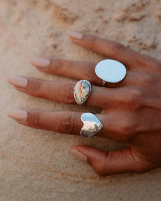 Dea Dia Eros Signet Ring