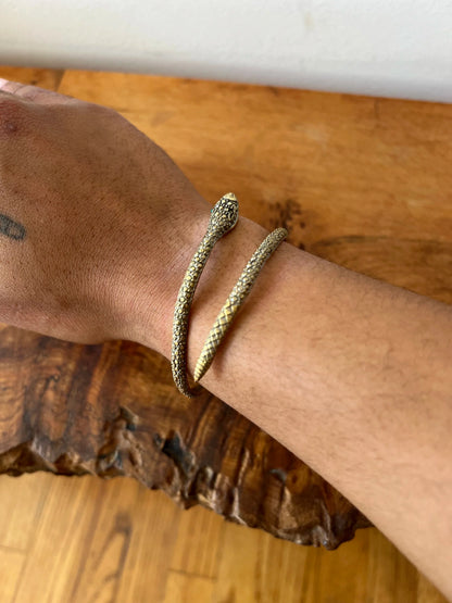 Alkemie Jewelry Textured Serpent Bangle
